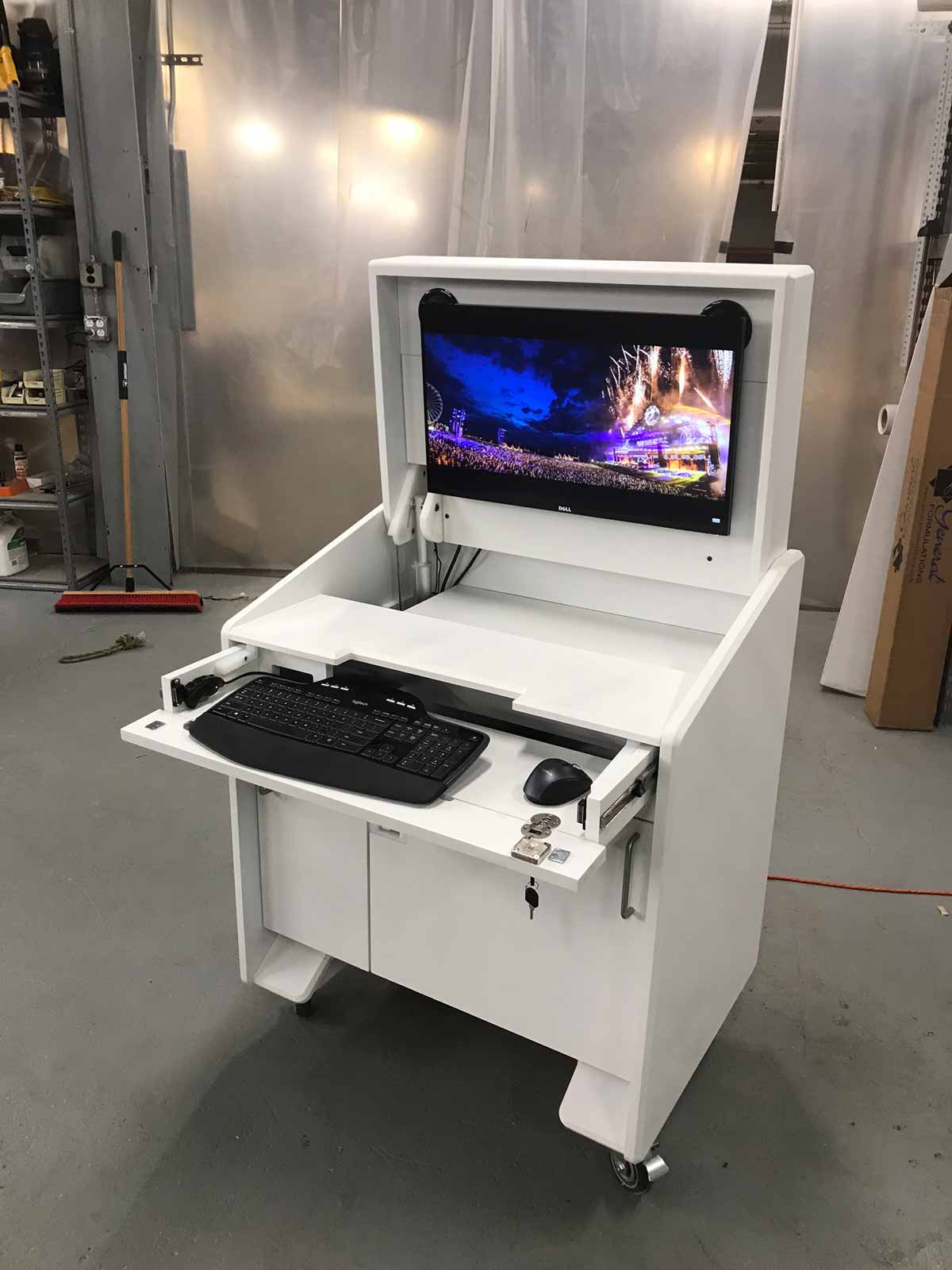 Custom PC/VR gaming cabinet